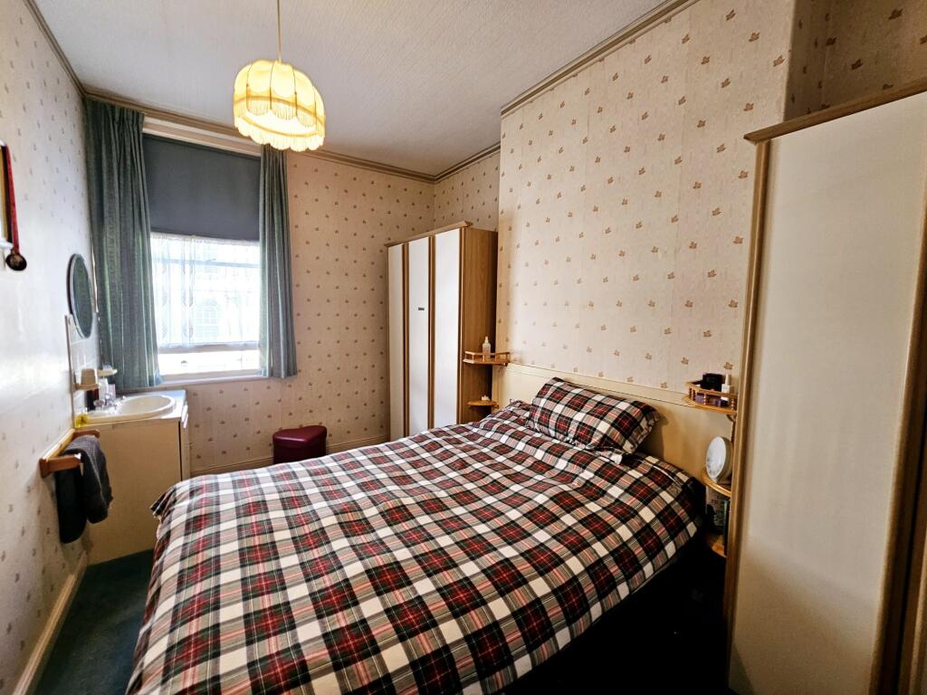 fe6366e5-3d7e-4531-9f1b-28a520bea1f5