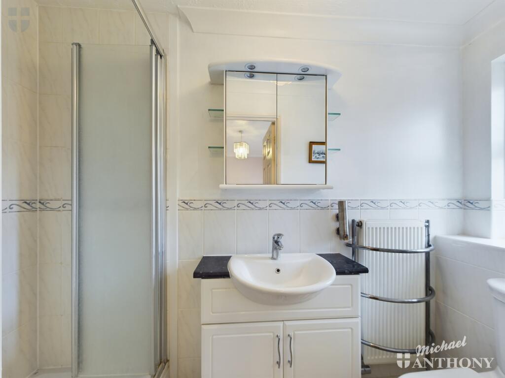 CAM01064G0-PR0419-STILL014