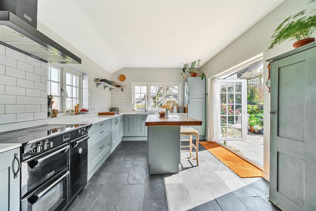 Kitchen.jpg