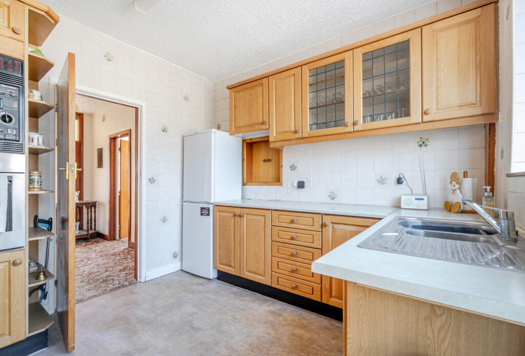 1359399-11-68da45...