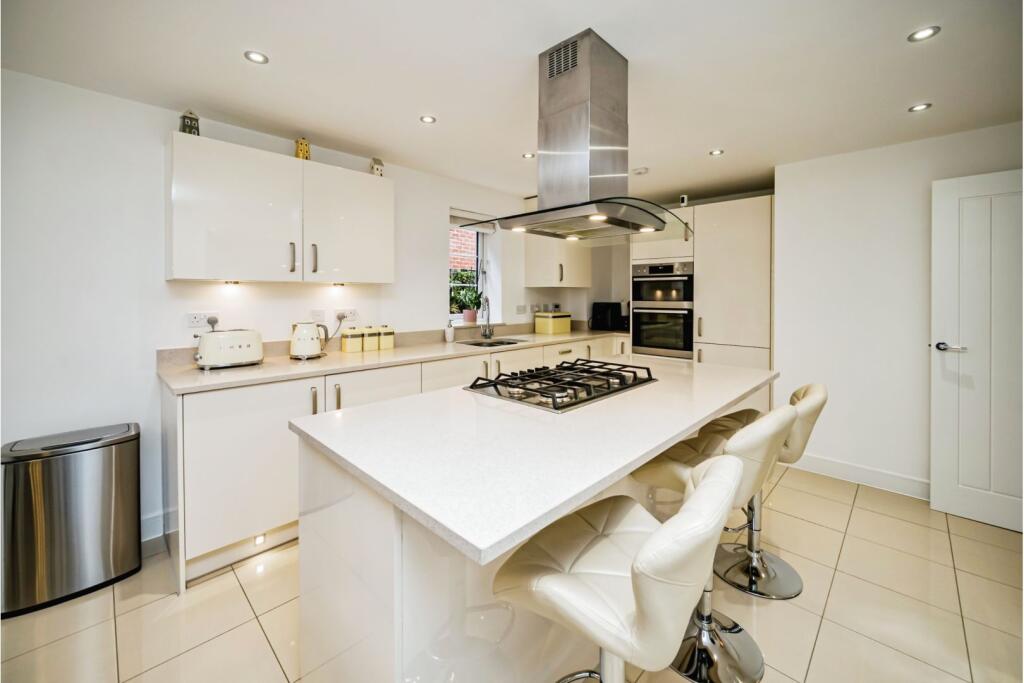 Kitchen/Family Room