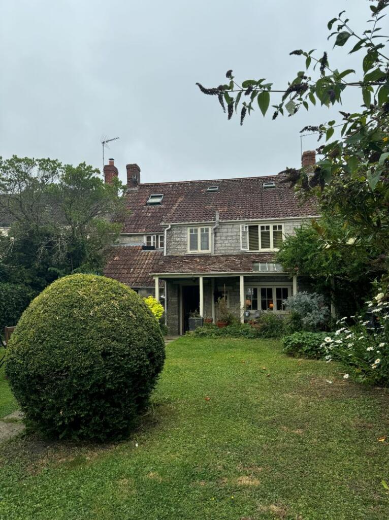 Olcote, High Street, Queen Camel, Yeovil, Somerset, BA22 7NQ