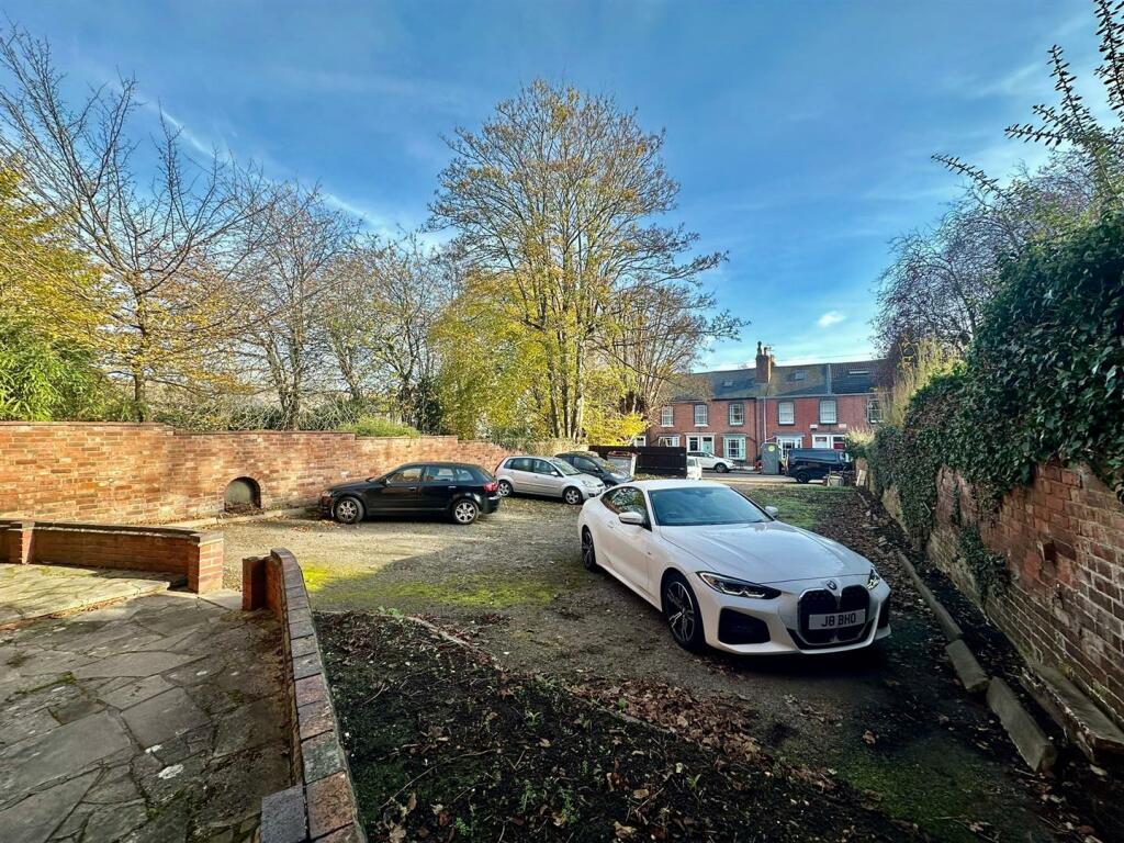 WhatsApp Image 2024-11-13 at 16.13.35_092a0a85.jpg