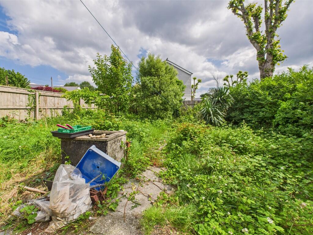 CAM03974G0-PR0151...