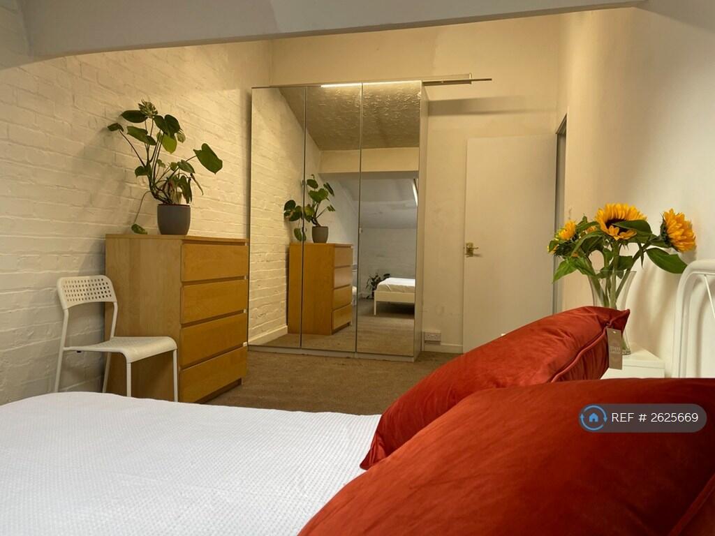 Back Bedroom