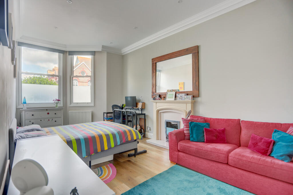 bedroom9