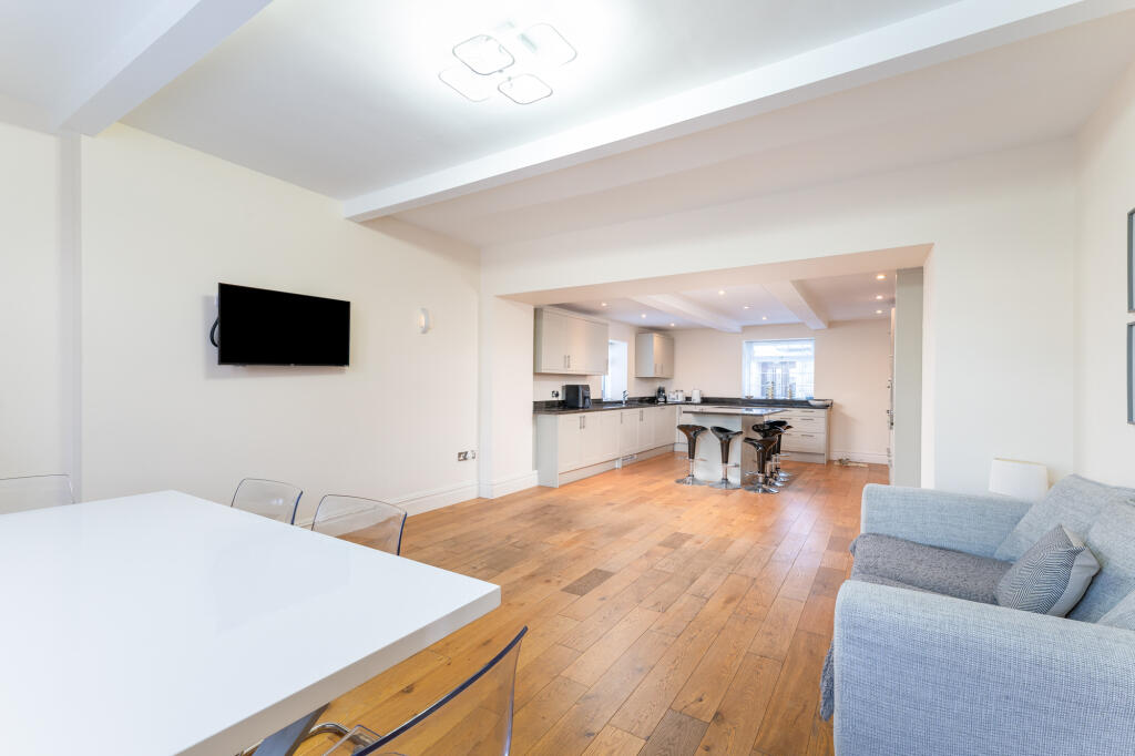 Dining Kitchen