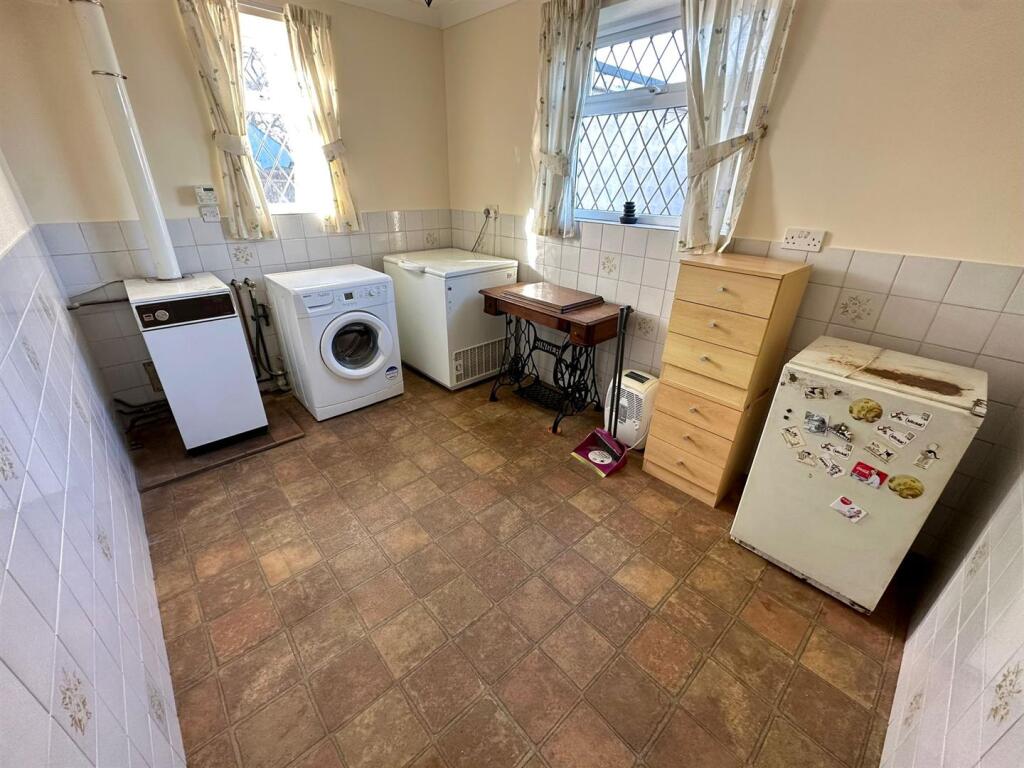 UTILITY ROOM