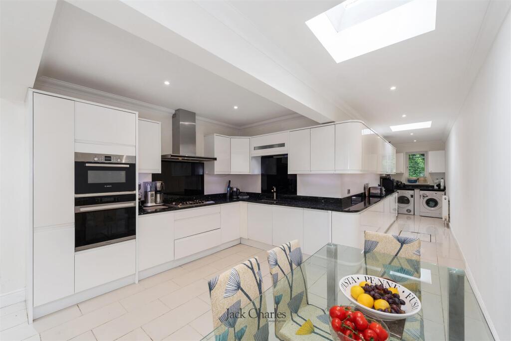 69 Cornwallis Avenue, TN10 4ET 013.jpg