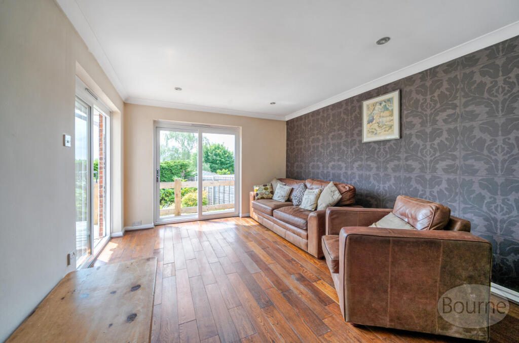 8d49b208-4cdb-46e...