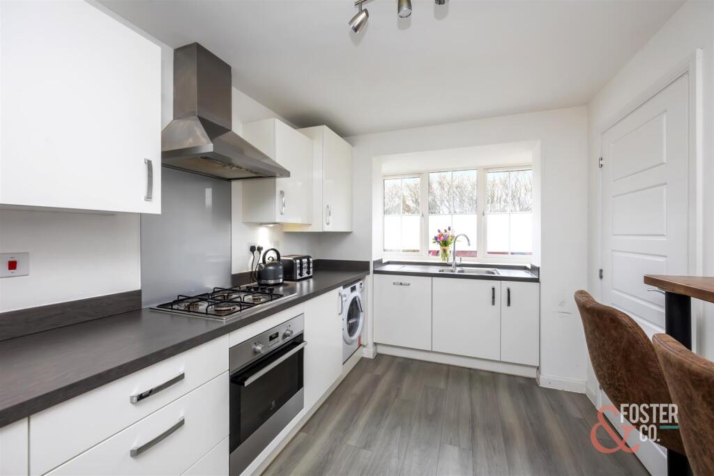 Borrer Drive, 37-001.jpg