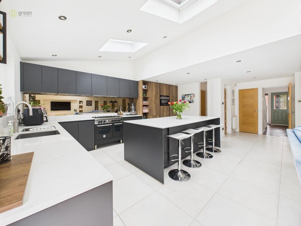 CAM04914G0-PR0194...