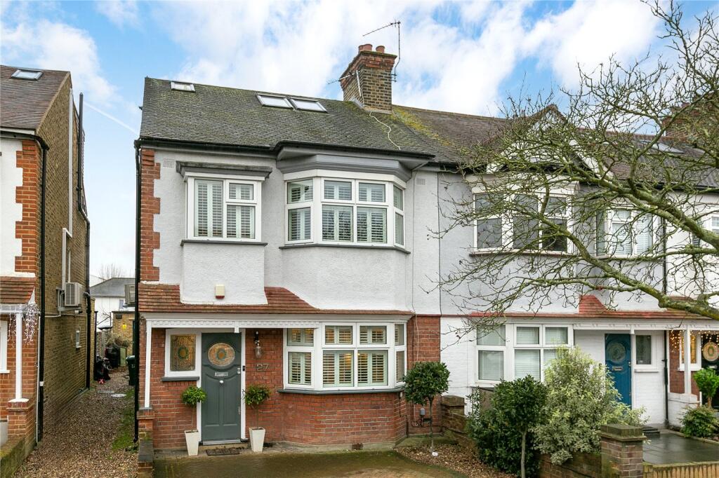 Somerton Avenue, Richmond, TW9