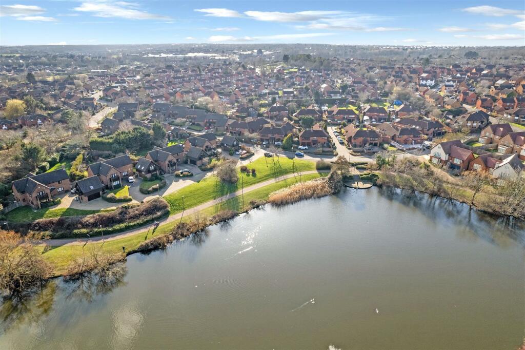 lodgelake5.jpg
