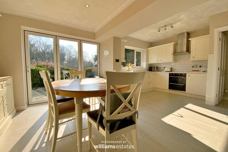 Kitchen/Breakf...