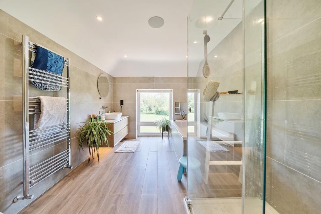 1333806-38-689372...