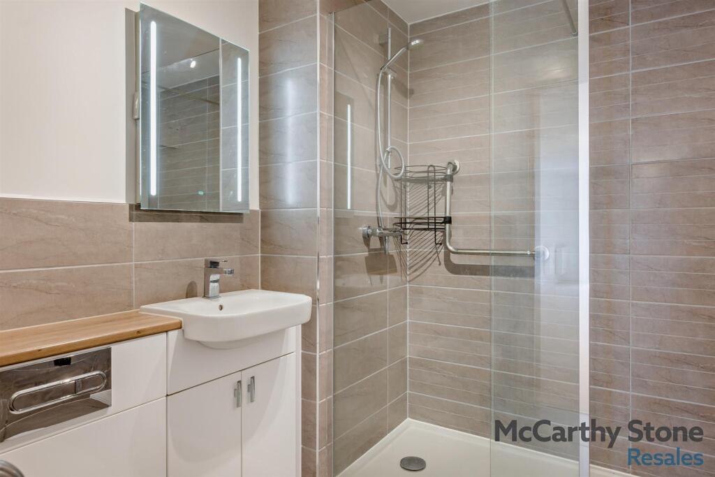 8660410-interior15-800.jpg