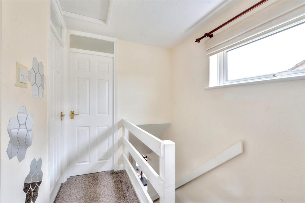 1st Floor Landing.jpeg