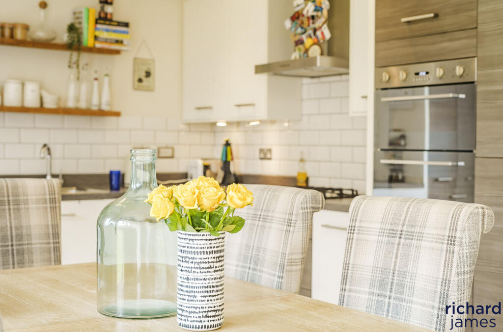 c7a0ca30-81e9-40b...