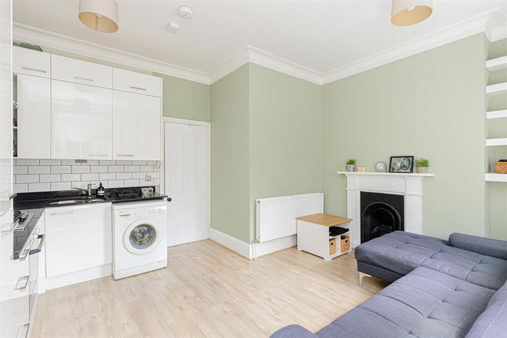 Claremont Square (11).jpg