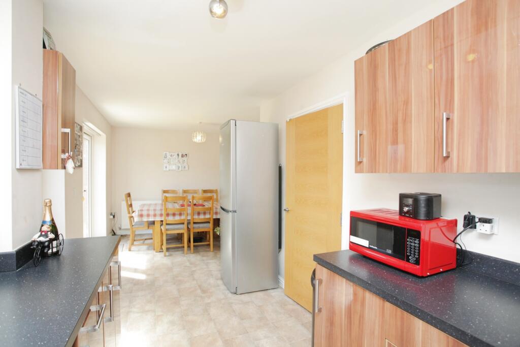 6. Dining Kitchen