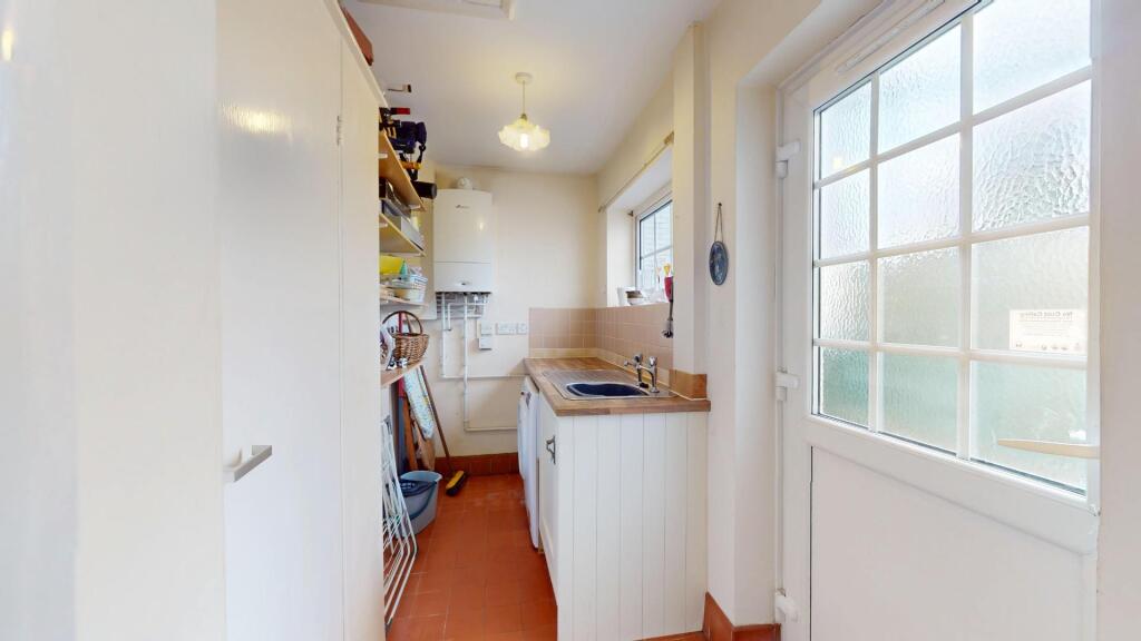 UTILITY ROOM