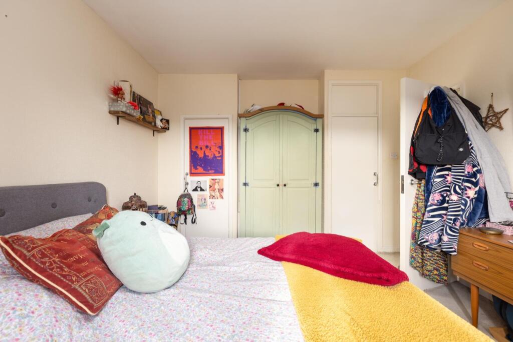 54 Cutler Road, BS13-16.jpg