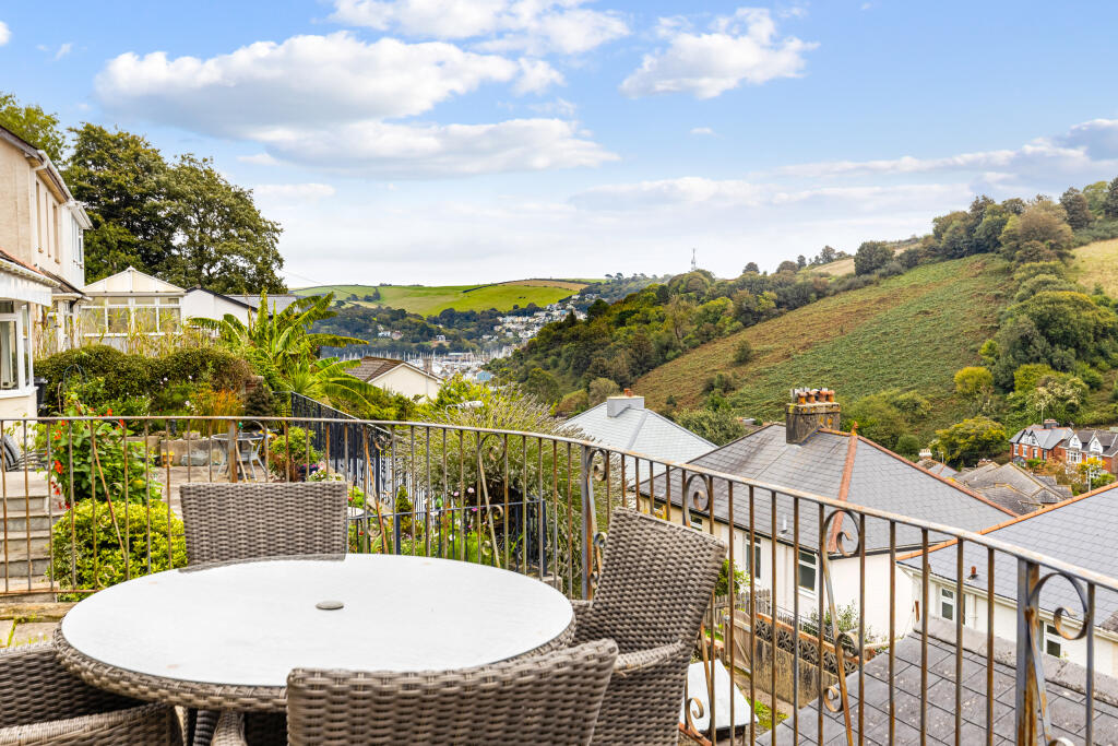 5 Terrace View 7 Broad Park Dartmouth - 250919