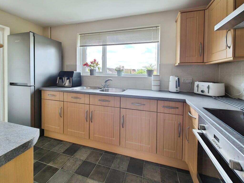 c15b61c0-10000285...