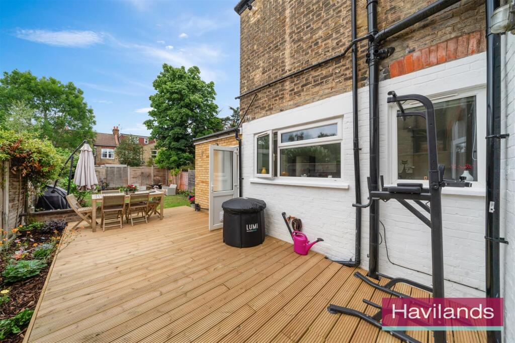 Belsize Avenue-3.jpg