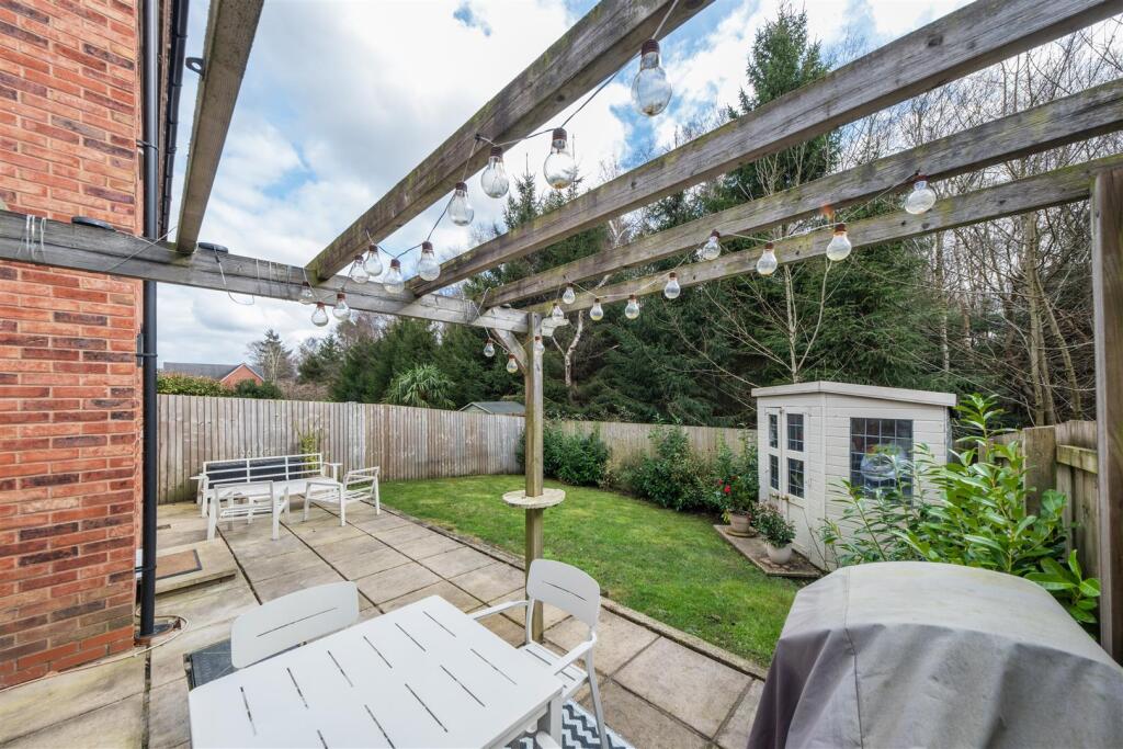 20 Shakerley Close-025.jpg