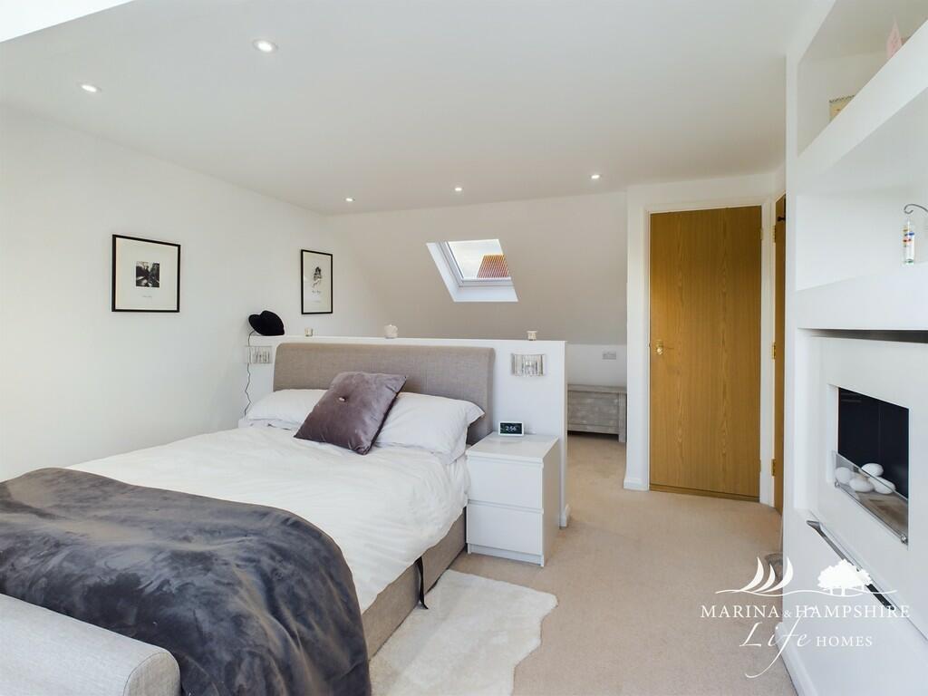 CAM03691G0-PR0025...