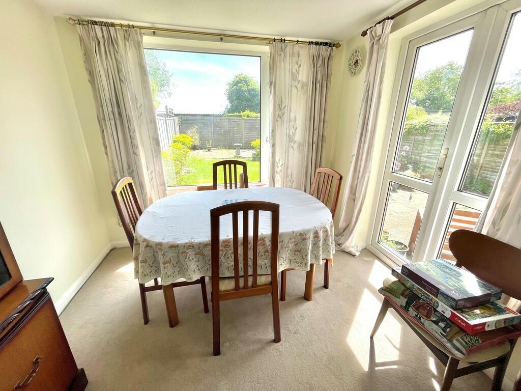 3b Fitzalan Road ...