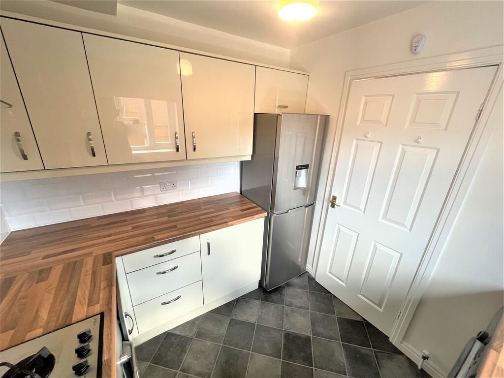 83e Valley Road I...