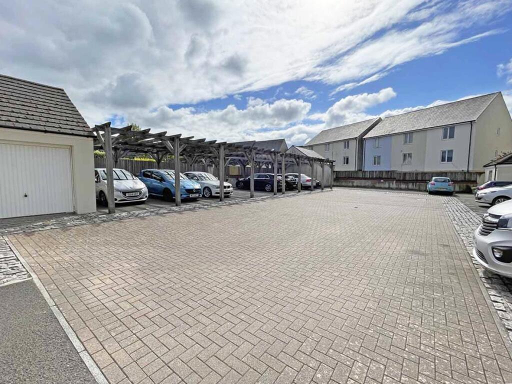 Samuel Bassett Avenue 10 - Car Park.jpg