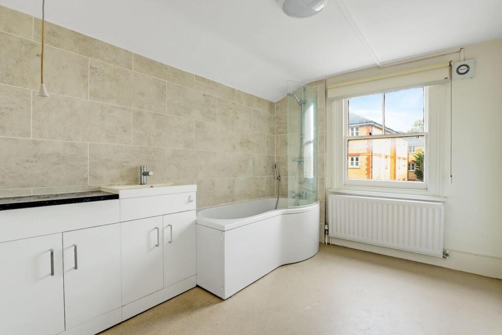 04-e9b6JHPropWorld - 41 Sydenham Road -22-medium.j