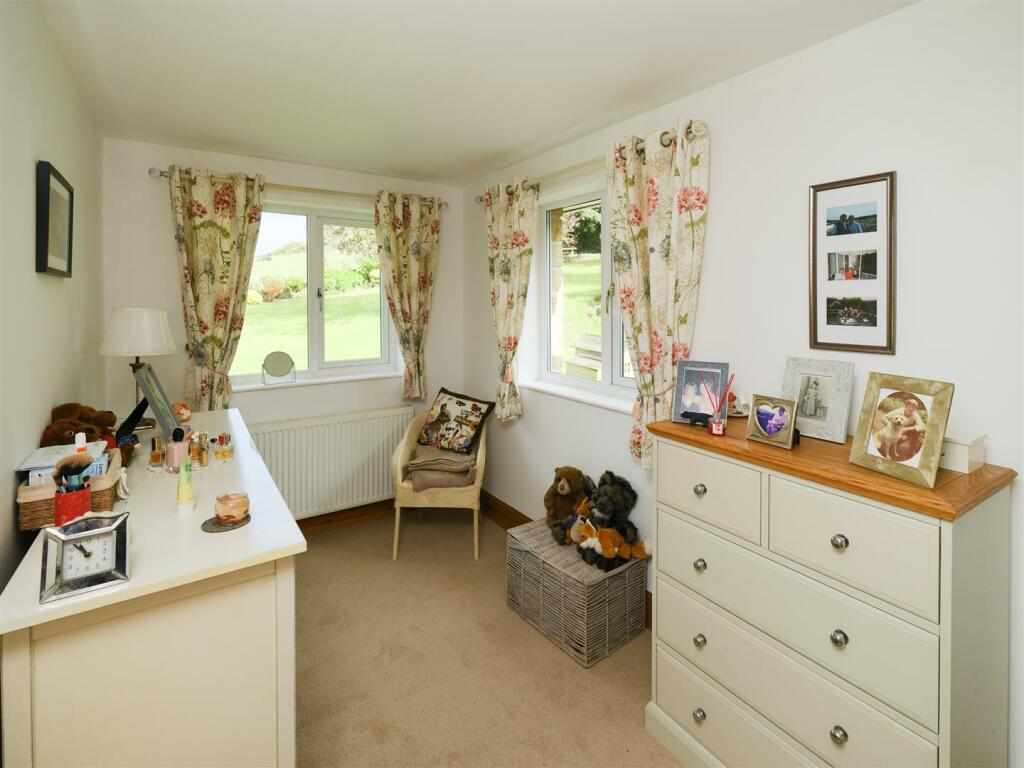DRESSING AREA
