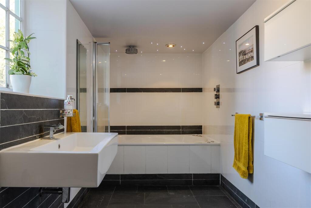 Ground floor bathroom