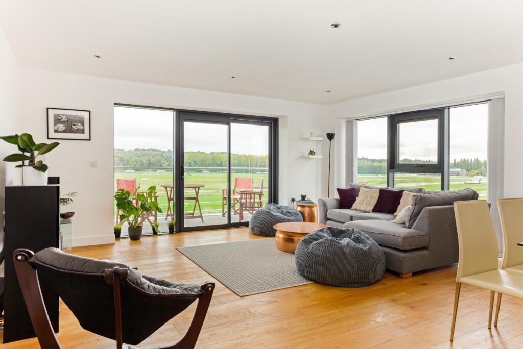 26 Cape Cross Hou...