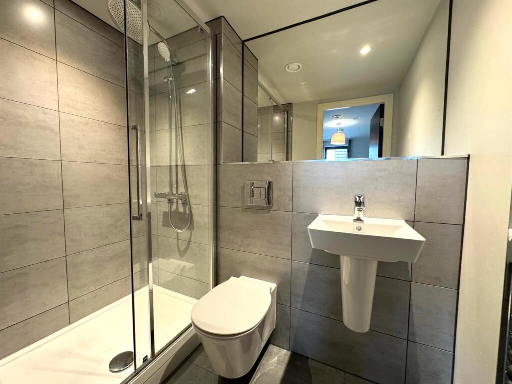 Bathroom.jpeg