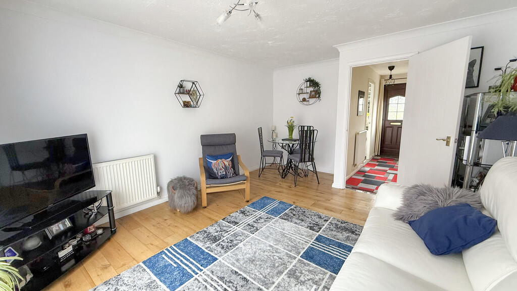 Lounge/dining roo...