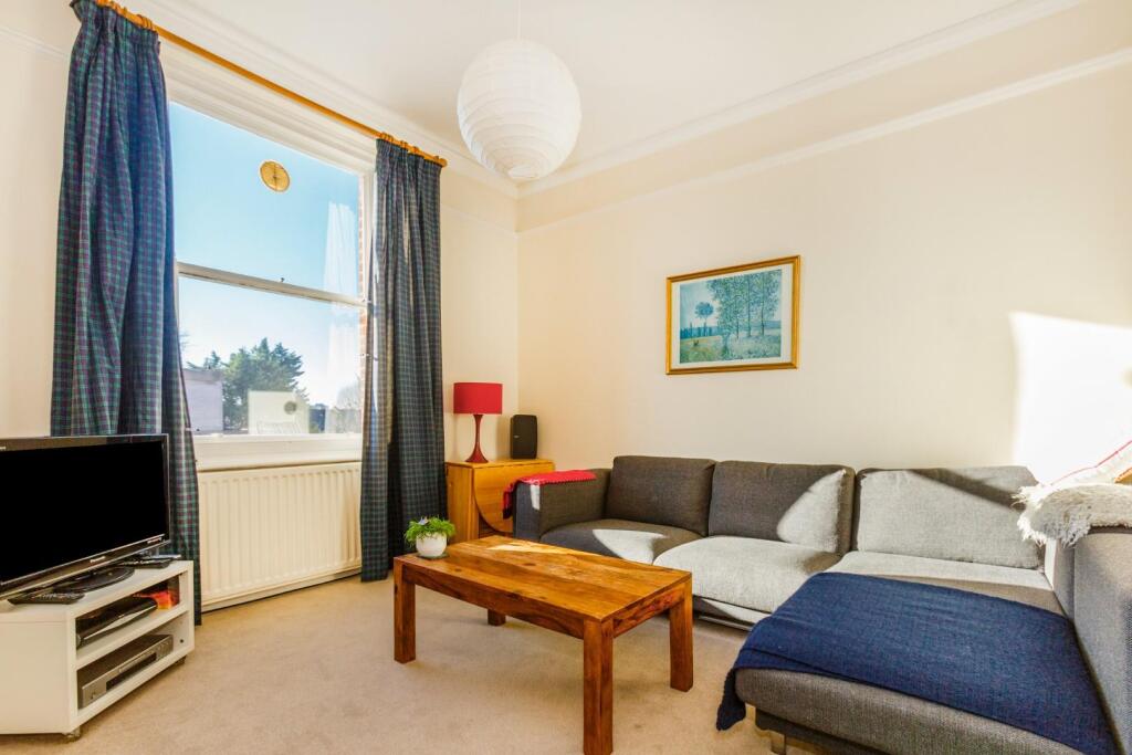 Fitzgeorge - Reception