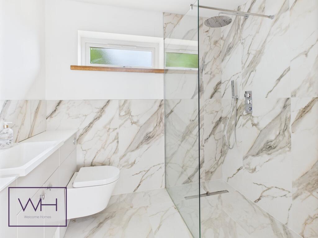 CAM03785G0-PR0276-ST