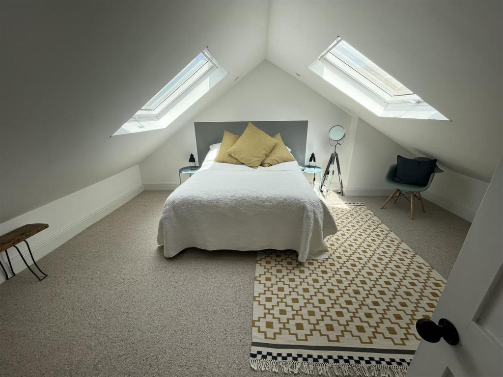 Bedroom 3.jpg
