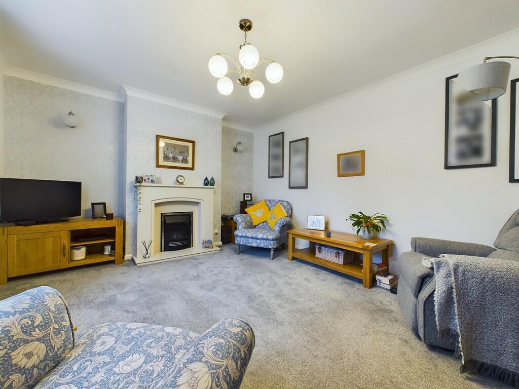 CAM04273G0-PR0031...