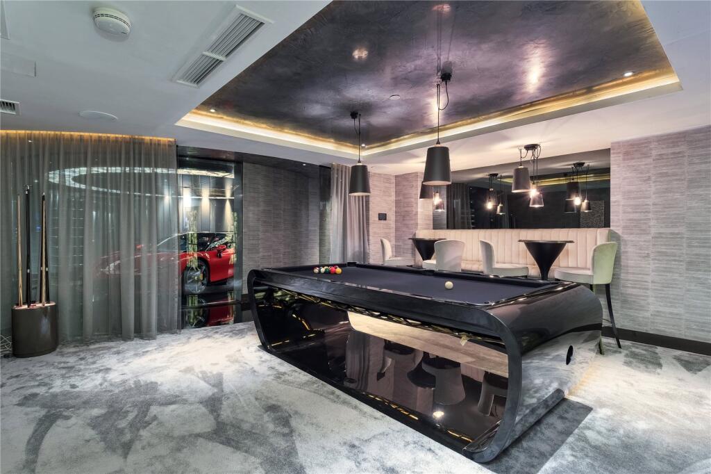 Games Room/Bar