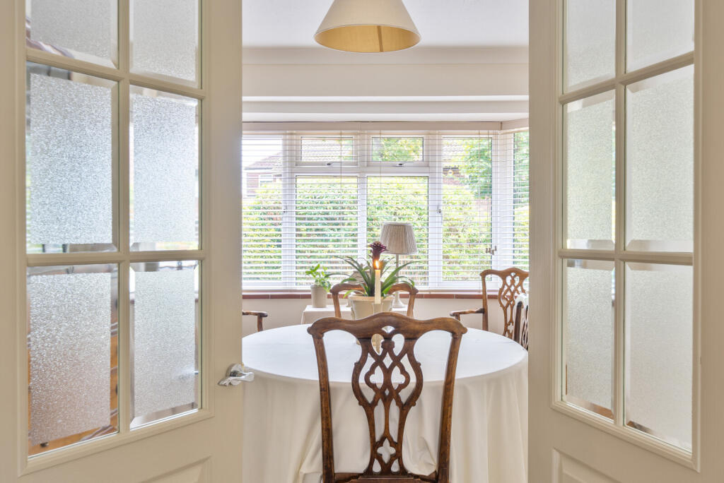 1356511-15-68cbfd...