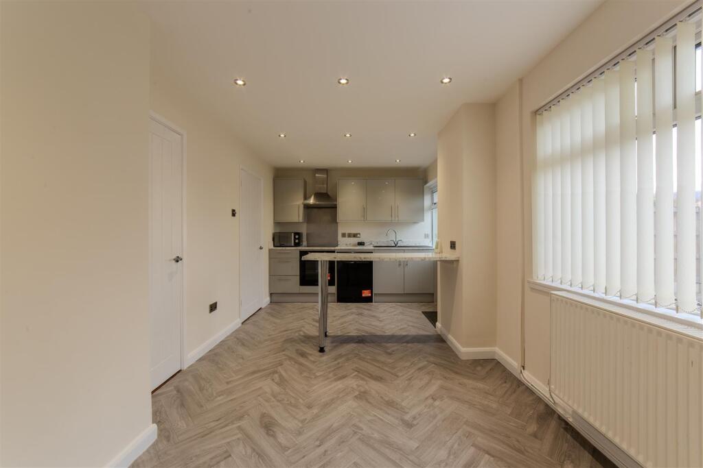 97 Llewelyn Road-11.jpg