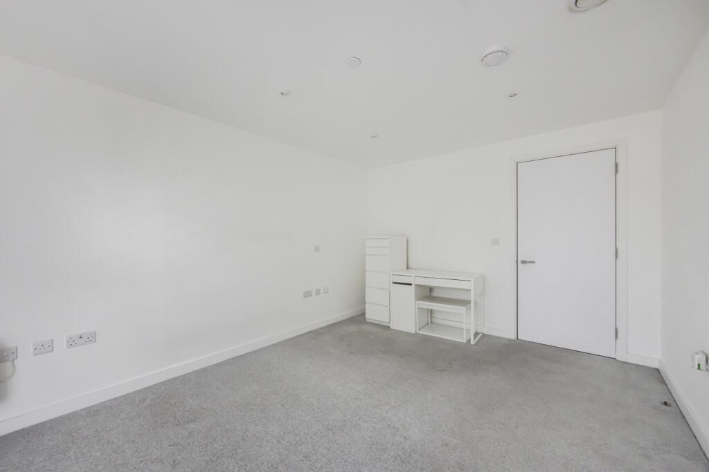Flat 103 1A Hillreach -003