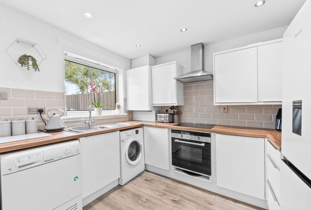 Breakfasting Kitchen